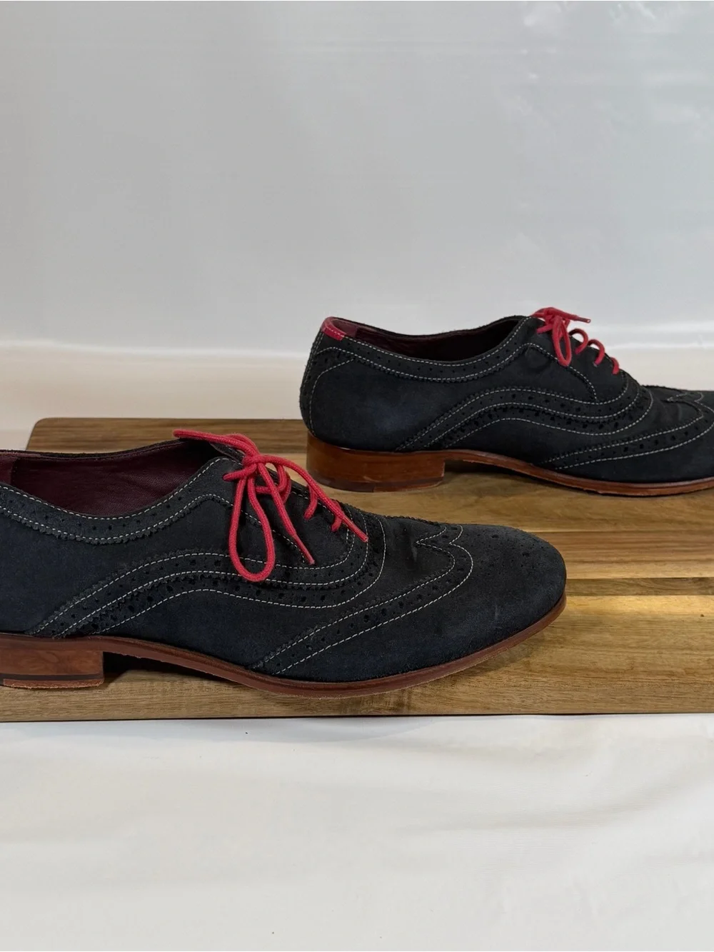 Ted Baker London OALVINN Wing Tip Oxford Dress Shoes Light Navy Suede Sz 8 US